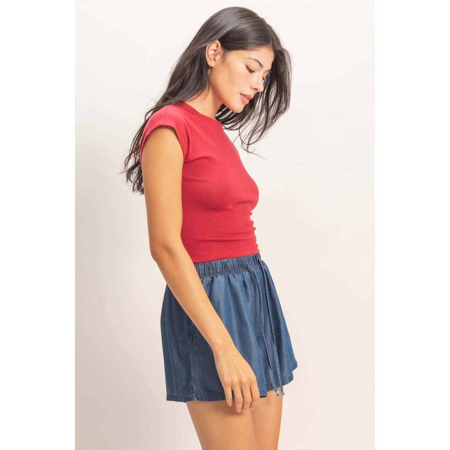 Fitted Cropped Cap Sleeve Top