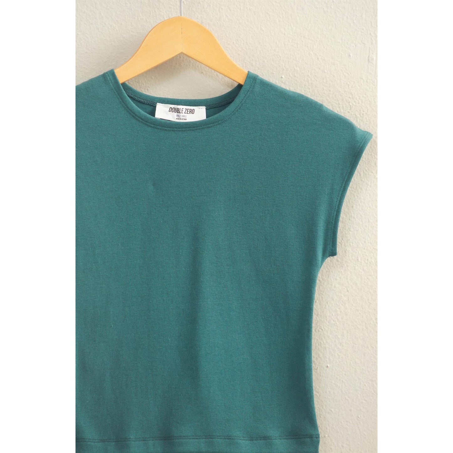 Fitted Cropped Cap Sleeve Top